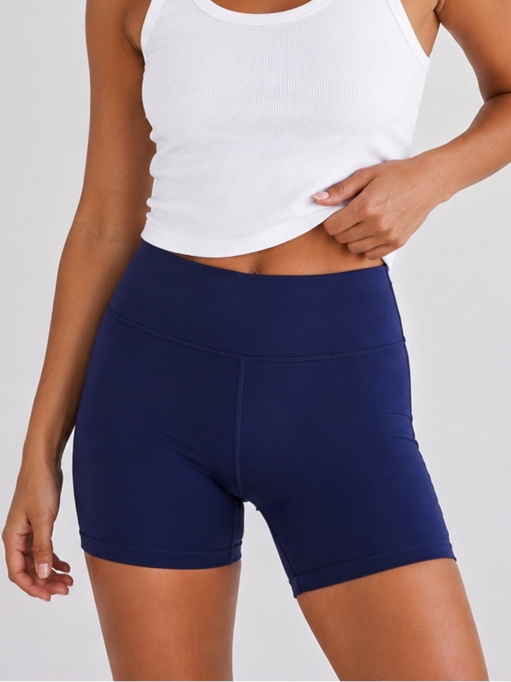 Offline by Aerie Navy Blue The Hugger High Rise Bike Shorts 5” Inseam Size Small